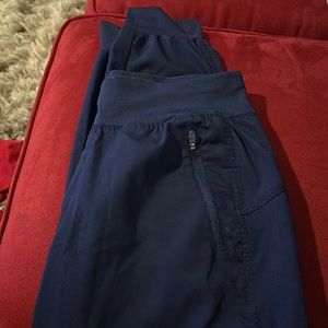 Healing hands XS top, XSP joggers